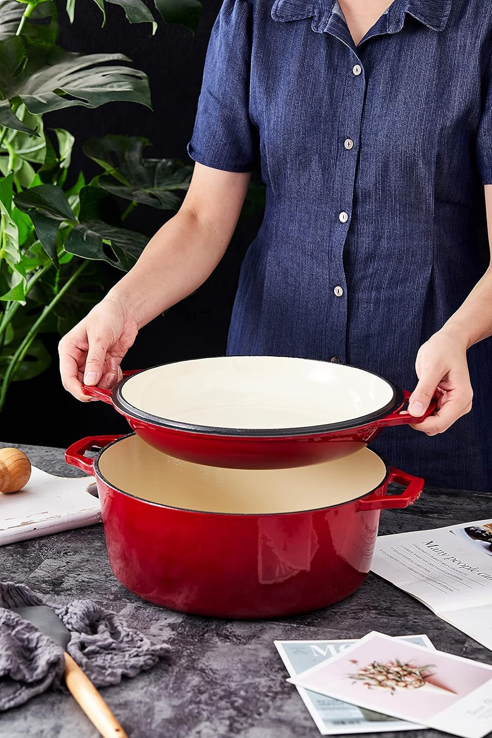 7 Quart Dutch Oven Pot with Lid - 2-In-1 Oval Cast Iron Enamel Cookware with Skillet Top - Enameled Dutch Oven for Bread, Baking, Stews, Roasting - Heat Resistant up to 500°F - Red Finish